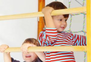 ⇒ Sprossenwand im Kinderzimmer - Alles was man wissen muss